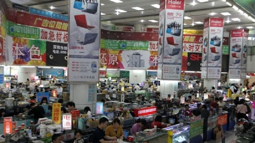 Nhập hàng điện tử Trung Quốc ở chợ Thiên Hồ có sự đa dạng về mẫu mã 